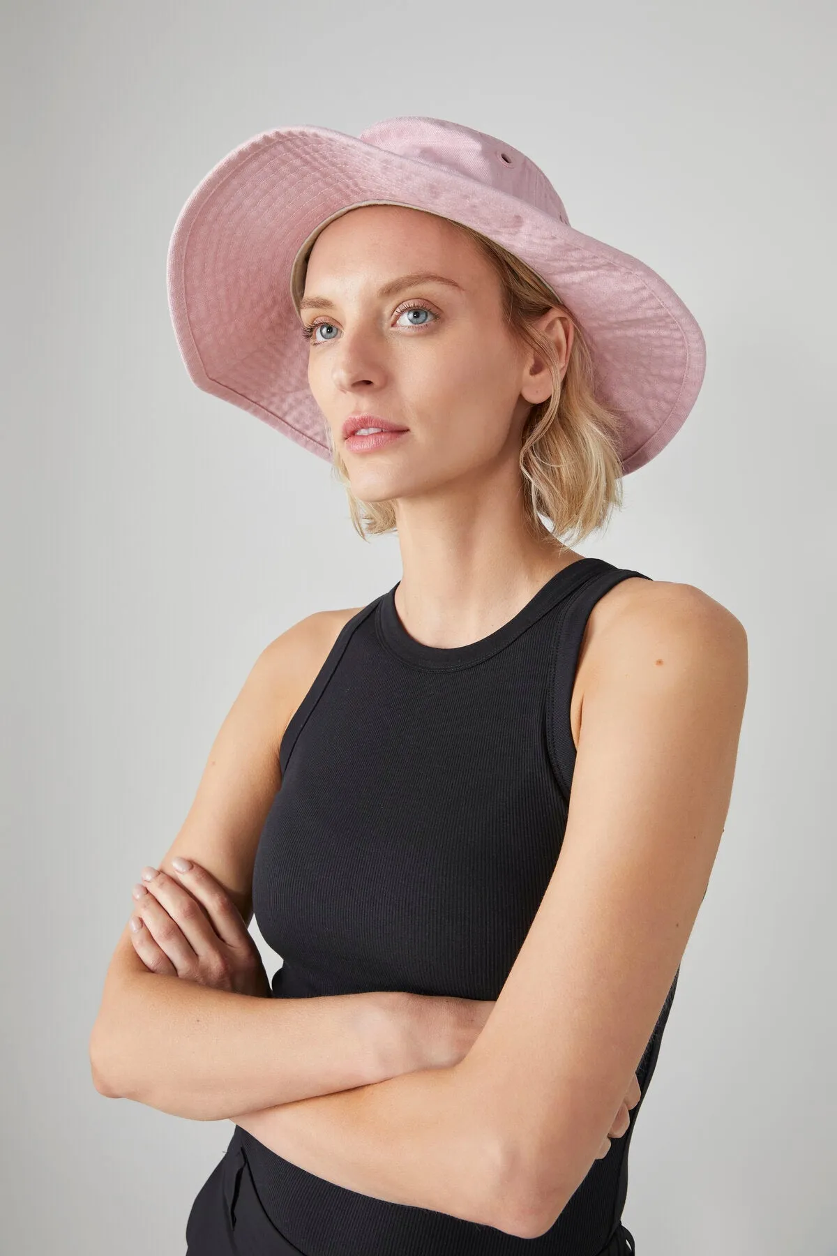 T3 Vintage Wide Brim Wanderer Hat